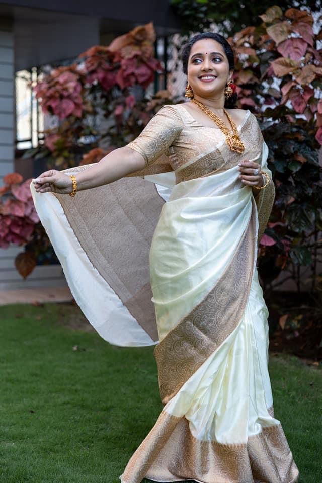 Handloom Banarasi Soft Silk Saree with Blouse