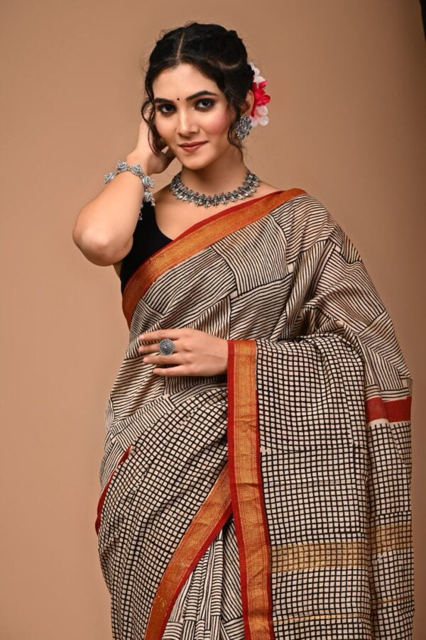 Hand Block Printed Pure Maheshwari Border Silk Saree - Image 3